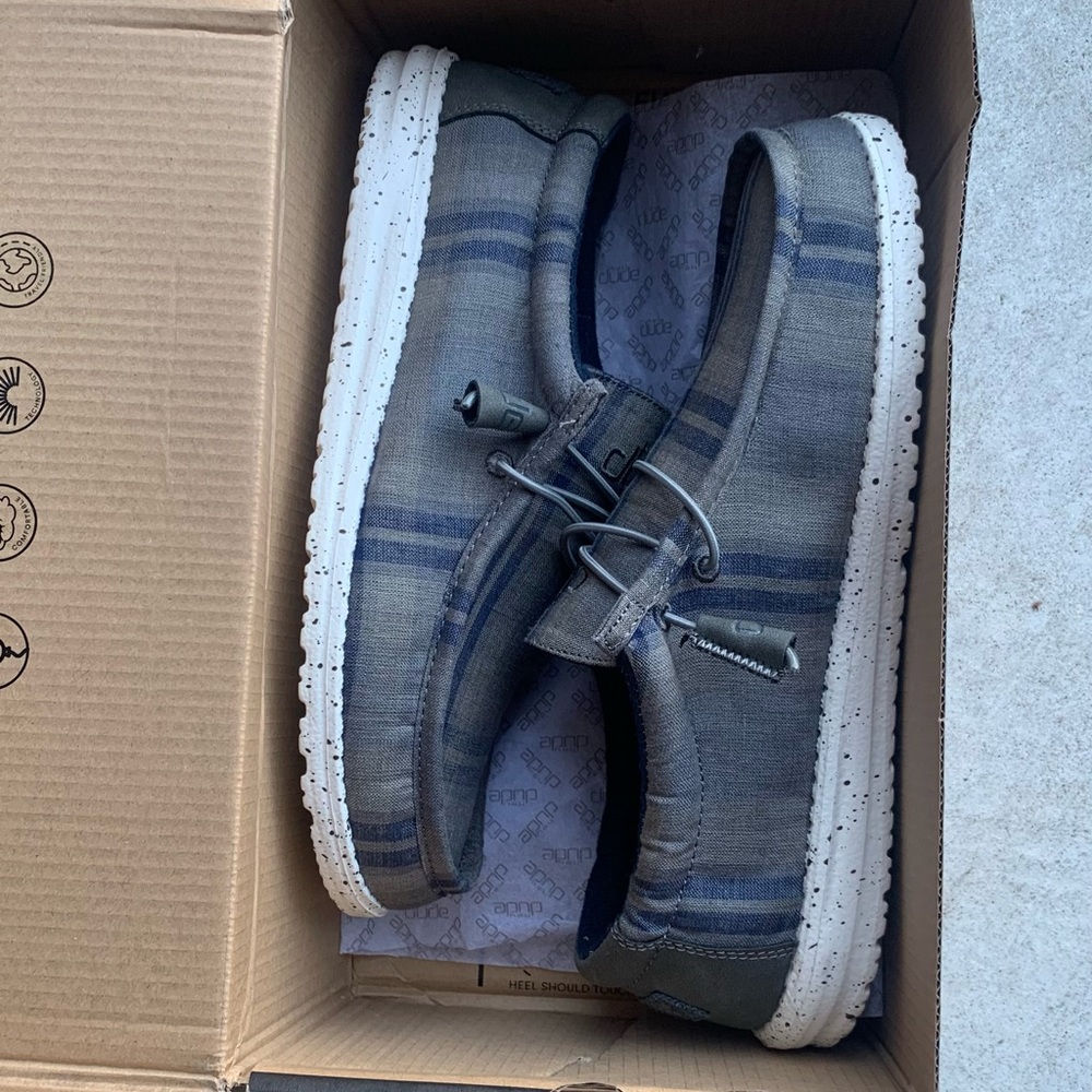 Hey Dude Men’s Wally Funk Plaid Blue Grey